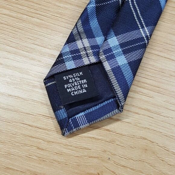 TOMMY HILFIGER Mens Neck Tie Blue Navy Plaid Classic Pointed Preppy Silk Blend - Picture 4 of 6